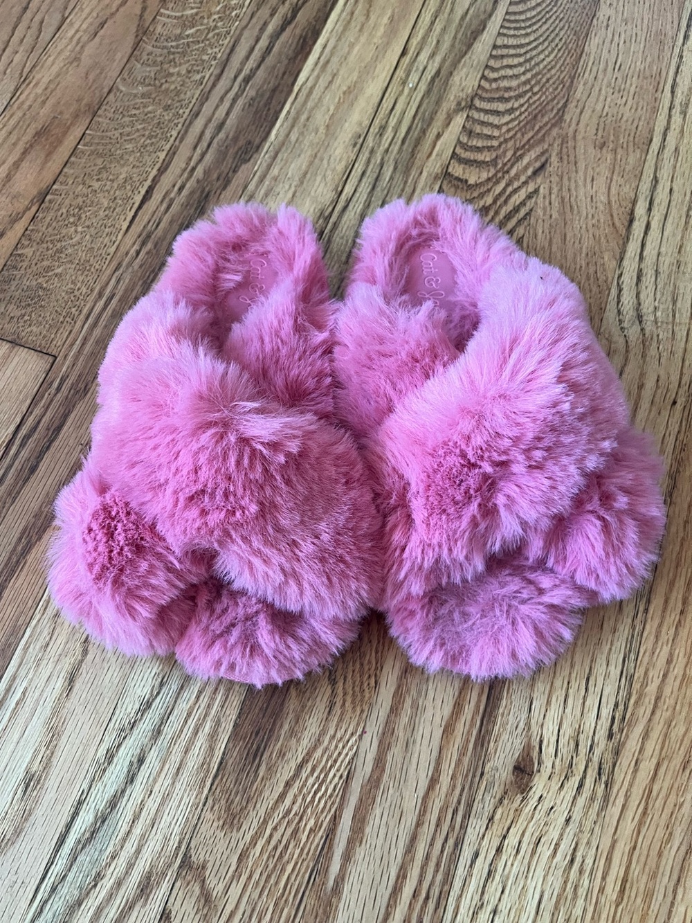 Cat & Jack Girls Plush Pink Faux-Fur Slippers Sz 13/1